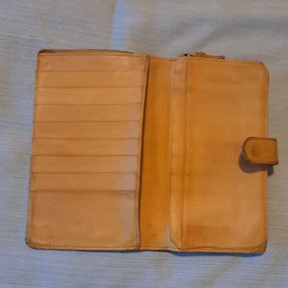 Bottega Veneta medium tan woven leather wallet used - Picture 5 of 10